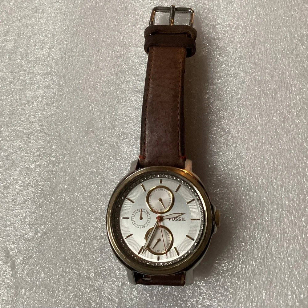 Fossil Women’s Chelsey Chronograph Watch (ES-3523)